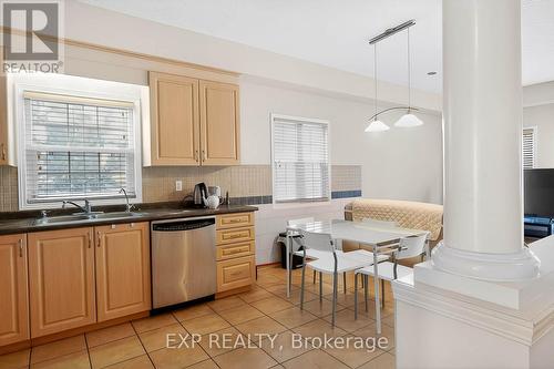 600 Winterberry Avenue, Waterloo, ON - Indoor