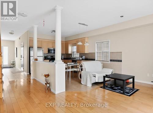 600 Winterberry Avenue, Waterloo, ON - Indoor Photo Showing Kitchen