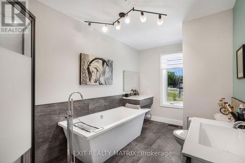 3515 Front Road E, Champlain, ON - Indoor Photo Showing Bathroom