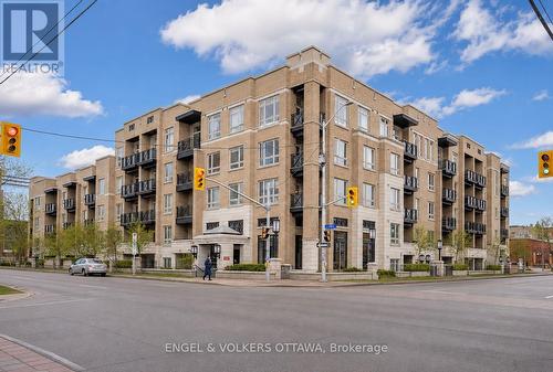 123 - 429 KENT STREET  Ottawa, ON K2P 1B5