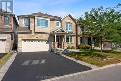 49 HAWKS LANDING CRESCENT Ottawa, ON K2S 1W1