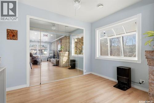 321 Elphinstone Street, Regina, SK - Indoor With Fireplace
