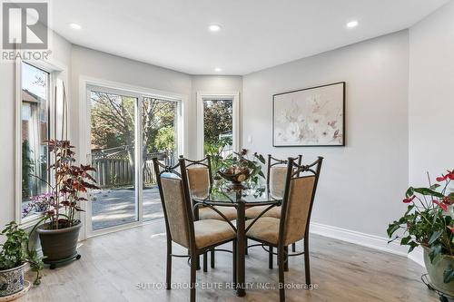 5824 Prairie Circle, Mississauga, ON - Indoor Photo Showing Dining Room