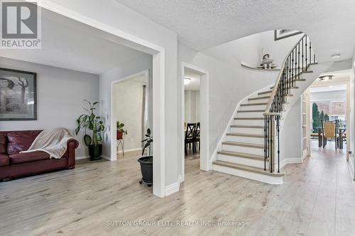 5824 Prairie Circle, Mississauga, ON - Indoor