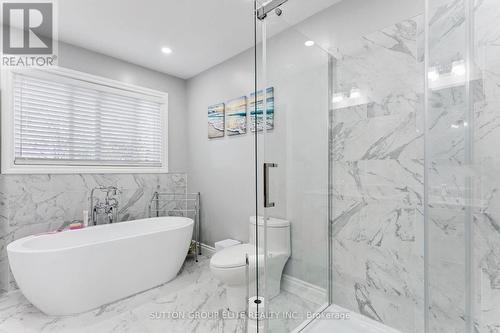 5824 Prairie Circle, Mississauga, ON - Indoor Photo Showing Bathroom