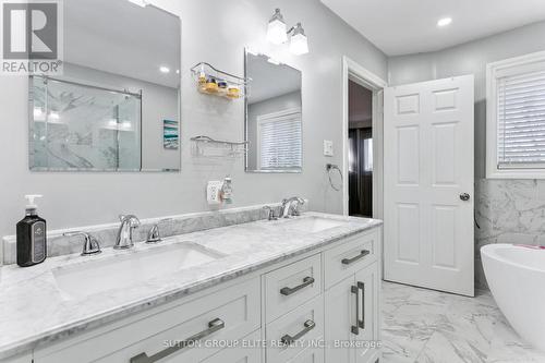 5824 Prairie Circle, Mississauga, ON - Indoor Photo Showing Bathroom