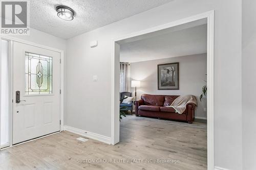 5824 Prairie Circle, Mississauga, ON - Indoor