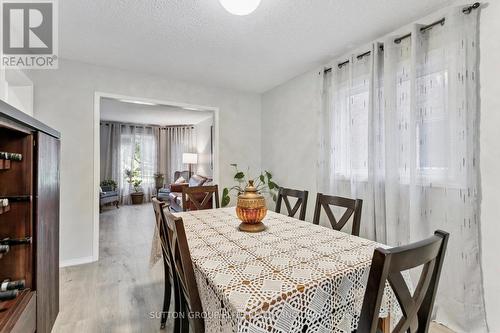 5824 Prairie Circle, Mississauga, ON - Indoor Photo Showing Dining Room