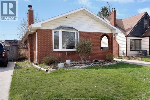 845 Glidden, Windsor, ON 