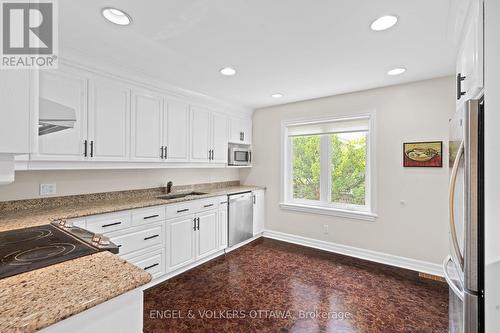 249 Faircrest Road, Ottawa, ON - Indoor Photo Showing Kitchen