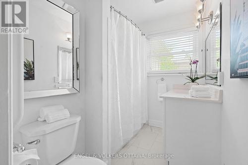 249 Faircrest Road, Ottawa, ON - Indoor Photo Showing Bathroom