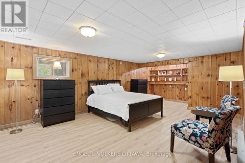 249 Faircrest Road, Ottawa, ON - Indoor Photo Showing Bedroom
