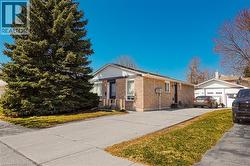 96 PATHFINDER Crescent  Kitchener, ON N2P 1S6