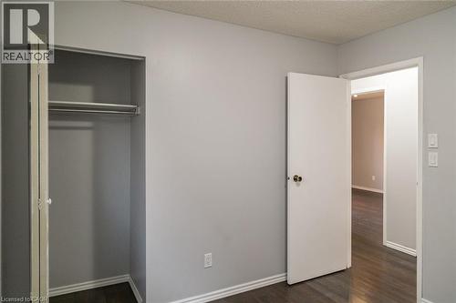 Mainfloor bedroom - 96 Pathfinder Crescent, Kitchener, ON - Indoor Photo Showing Other Room