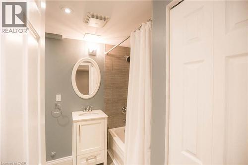 Basement bathroom - 96 Pathfinder Crescent, Kitchener, ON - Indoor Photo Showing Bathroom