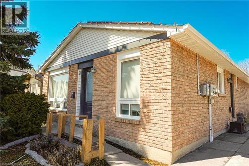 Front entrance - 96 Pathfinder Crescent, Kitchener, ON - Outdoor