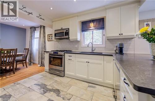 150 Bayne Crescent, Cambridge, ON - Indoor Photo Showing Kitchen