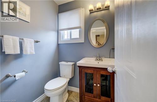 150 Bayne Crescent, Cambridge, ON - Indoor Photo Showing Bathroom