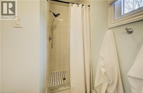 150 Bayne Crescent, Cambridge, ON - Indoor Photo Showing Bathroom