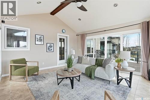 4128 Green Willow Terrace E, Regina, SK - Indoor Photo Showing Living Room