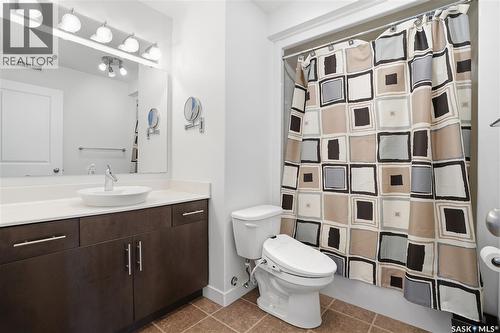 4128 Green Willow Terrace E, Regina, SK - Indoor Photo Showing Bathroom