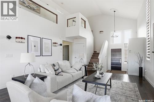 4128 Green Willow Terrace E, Regina, SK - Indoor Photo Showing Living Room
