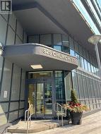 617 - 825 CHURCH STREET Toronto, ON M4W 3Z4