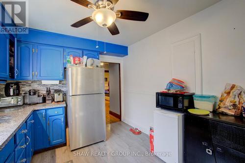 34 Barons Avenue S, Hamilton, ON - Indoor Photo Showing Kitchen