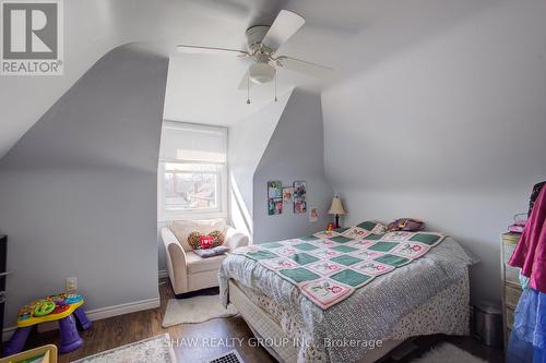 34 Barons Avenue S, Hamilton, ON - Indoor Photo Showing Bedroom
