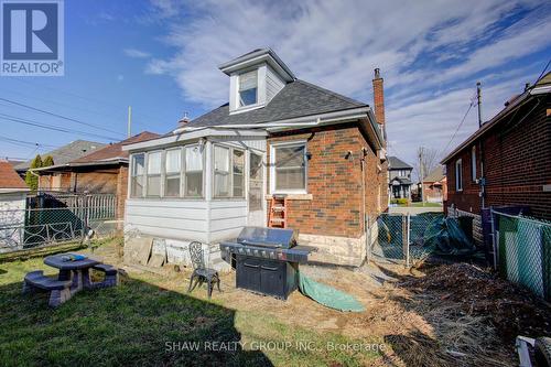 34 Barons Avenue S, Hamilton, ON - Outdoor