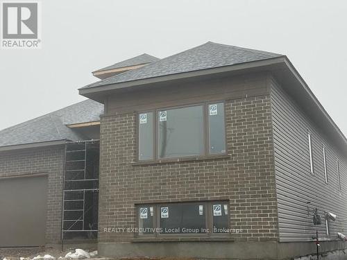 109 TOWER DRIVE  North Bay (Airport), ON P1C 0A4