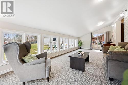 Sunroom - 23 Hastings Boulevard, Guelph (Grange Road), ON - Indoor Photo Showing Living Room
