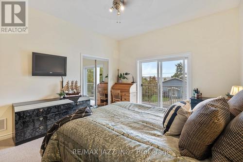 283 Platten Boulevard, Scugog, ON - Indoor Photo Showing Bedroom
