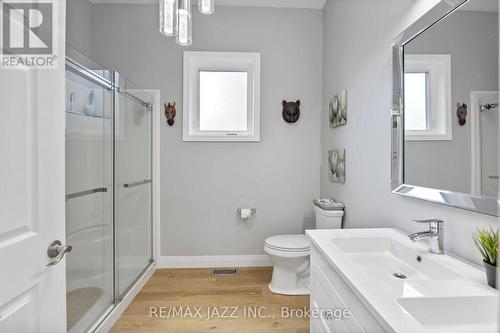 283 Platten Boulevard, Scugog, ON - Indoor Photo Showing Bathroom
