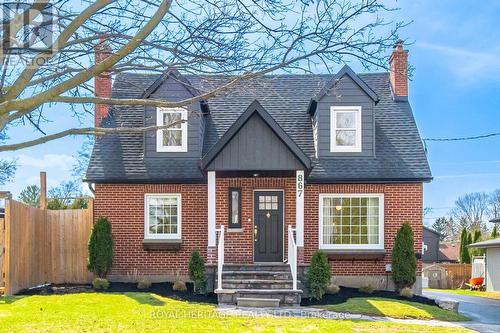 867 PARKLANE AVENUE  Oshawa (Eastdale), ON L1G 1N7