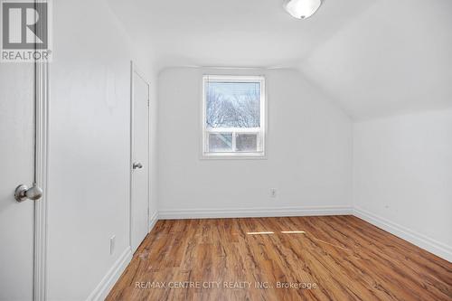 64 Dunkirk Drive, St. Thomas, ON - Indoor Photo Showing Other Room