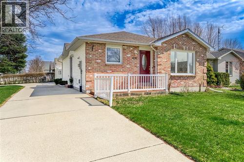 4095 Pine CRESCENT  Petrolia, ON N0N 1R0