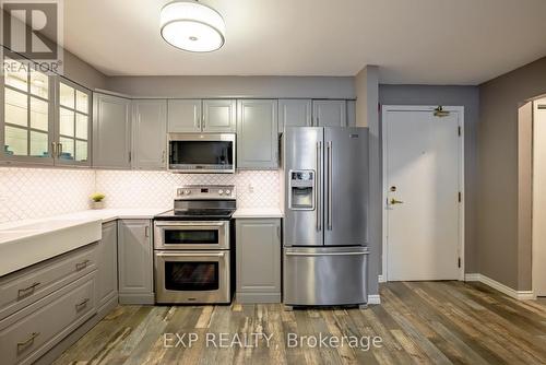 120 - 78 Roehampton Avenue, St. Catharines (Carlton/Bunting), ON - Indoor Photo Showing Kitchen