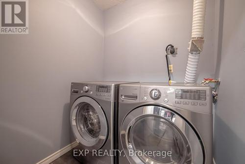 In-suite laundry - 120 - 78 Roehampton Avenue, St. Catharines (Carlton/Bunting), ON - Indoor Photo Showing Laundry Room