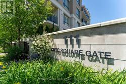 230 - 111 CIVIC SQUARE GATE Aurora, ON L4G 0S6