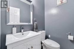 23 CALDERSTONE DRIVE S Brampton, ON L6P 2A4