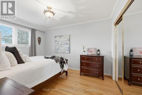 51 Faludon Drive, Halton Hills, ON - Indoor Photo Showing Bedroom