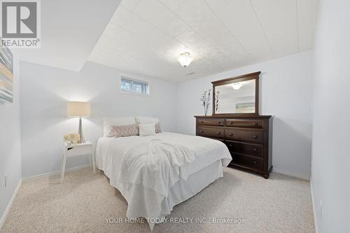 51 Faludon Drive, Halton Hills, ON - Indoor Photo Showing Bedroom