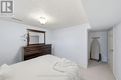 51 Faludon Drive, Halton Hills, ON - Indoor Photo Showing Bedroom