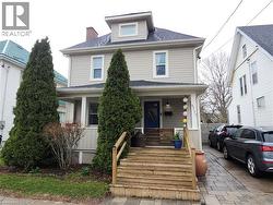 4313 CENTRAL Avenue  Beamsville, ON L0R 1B6