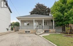 37 BROME ROAD Toronto, ON M6L 1T5