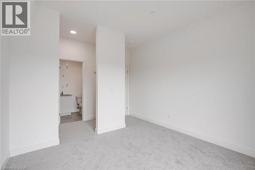 16 Melbourne Avenue Unit# 311B, St. Catharines, ON - Indoor Photo Showing Other Room