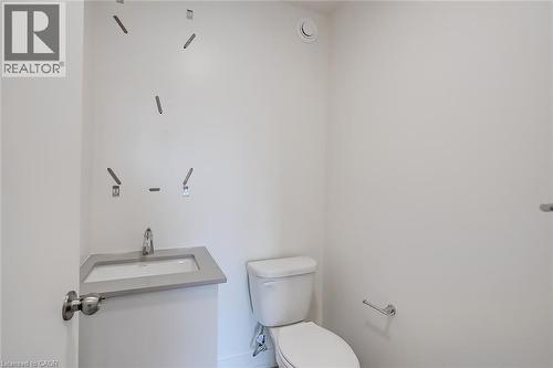 16 Melbourne Avenue Unit# 311B, St. Catharines, ON - Indoor Photo Showing Bathroom