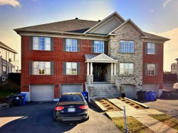 7695 Rue Lautrec Brossard, QC J4Y 3H3