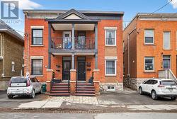 251 ARLINGTON AVENUE  Ottawa, ON K1R 5T1